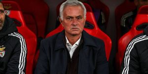 Jose Mourinho bức xúc, đổ lỗi trọng tài và VAR sau trận hòa